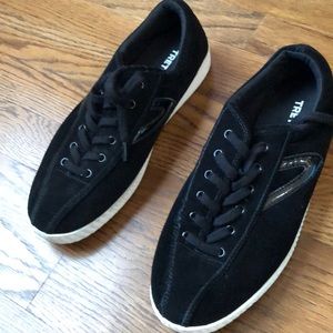 Tretorn black suede casual sneakers